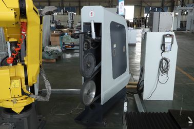 Chiny Robot szlifierski ze stali węglowej, maszyna do polerowania i polerowania powierzchni metalowych dostawca